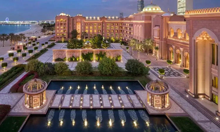 What Are The Best Places to Visit in Abu Dhabi?
