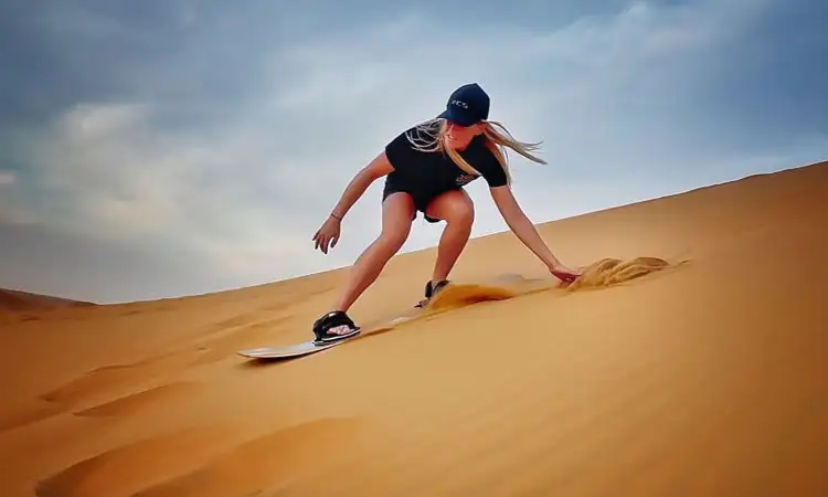A Guide to Desert Sandboarding for All Ages